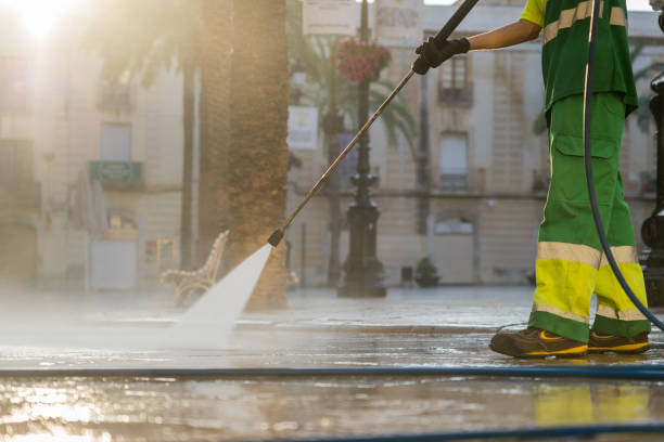 Best Pressure Washing Cost  in Escanaba, MI